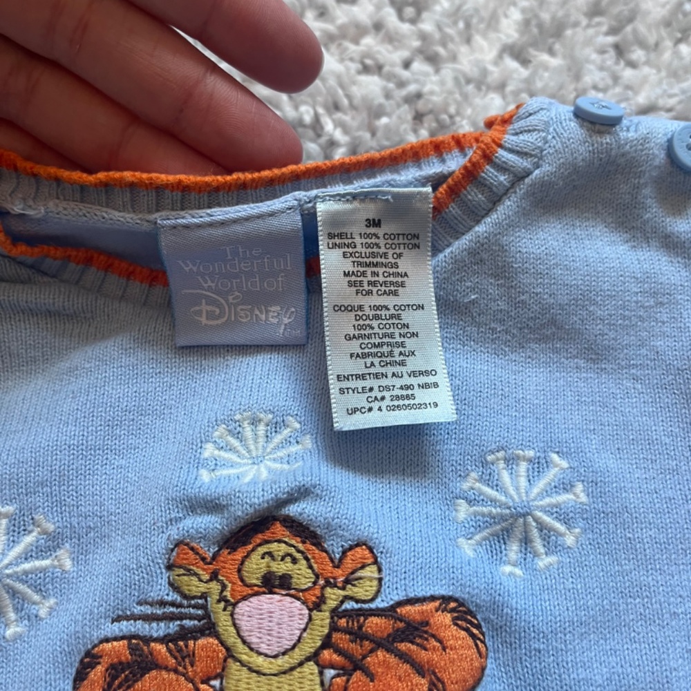 Vintage Y2K Wonderful World of Disney Tigger Sweater - Picture 3 of 4